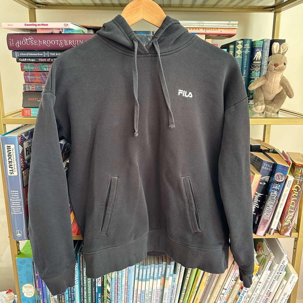 FILA Black Hoodie 🖤